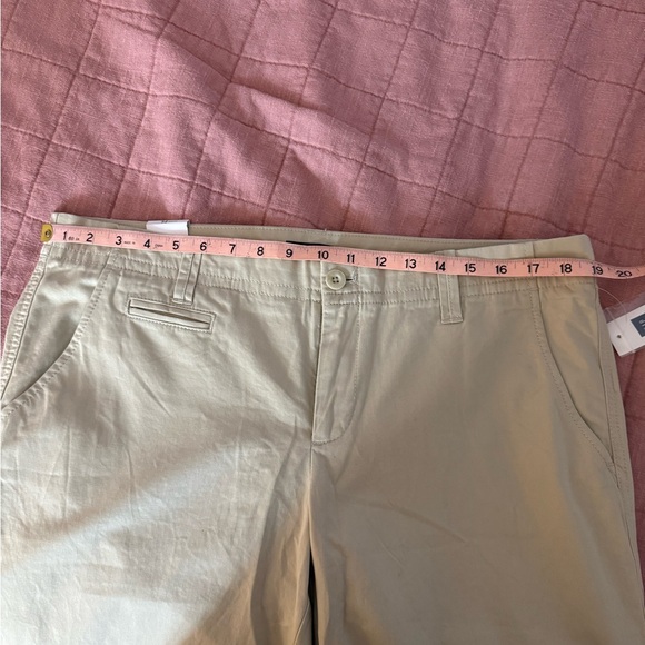 NWT Gap Classic Khaki Women’s Pants size 14 - Picture 8 of 9